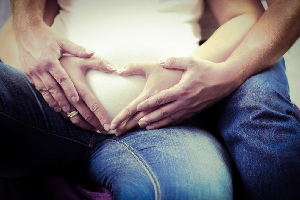 试管婴儿移植后，囊胚着床有哪些征兆/感觉？