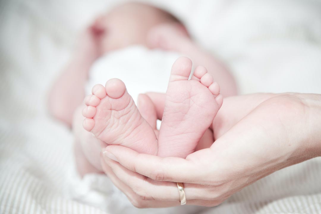 试管婴儿到底和人工受孕有什么区别？如何选择？
