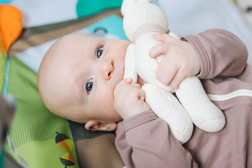 做试管婴儿移植冻胚出生的孩子健康会受影响吗？